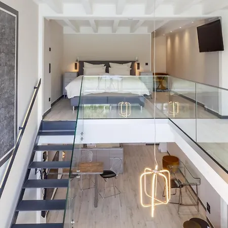 Avida Lofts * Binz